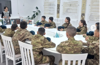  "Кітап - сарқылмас рухани қазына" атты экспресс ақпарат